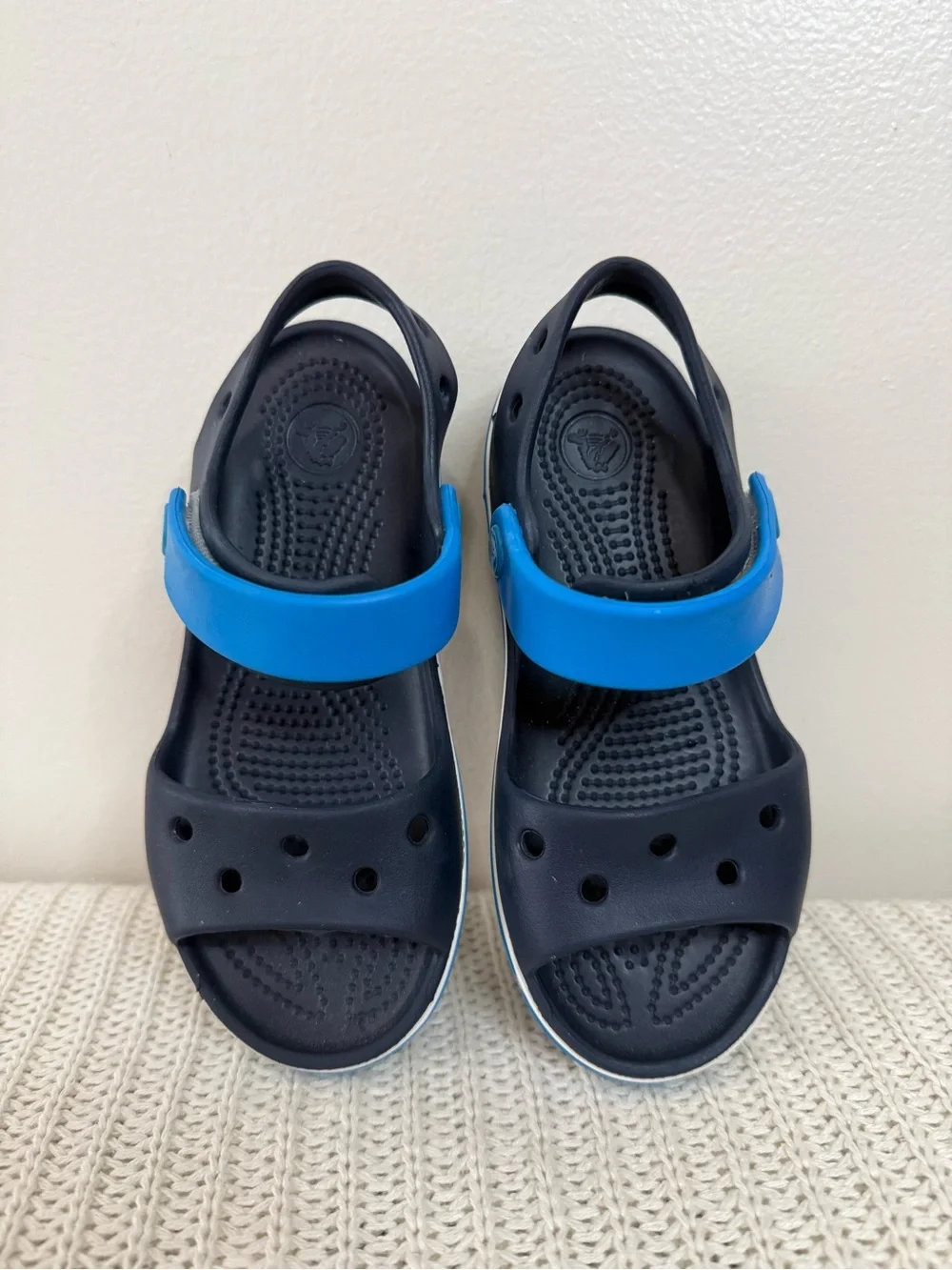Crocs Kids Navy & Blue Sandal with Adjustable Strap size 11
